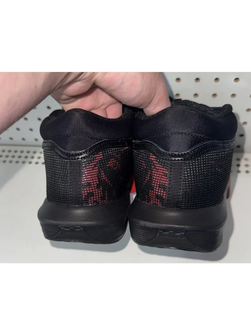 Nike LeBron Witness 8 Bred Mens Basketball Shoes Size 7.5 Black Red FB2239-005